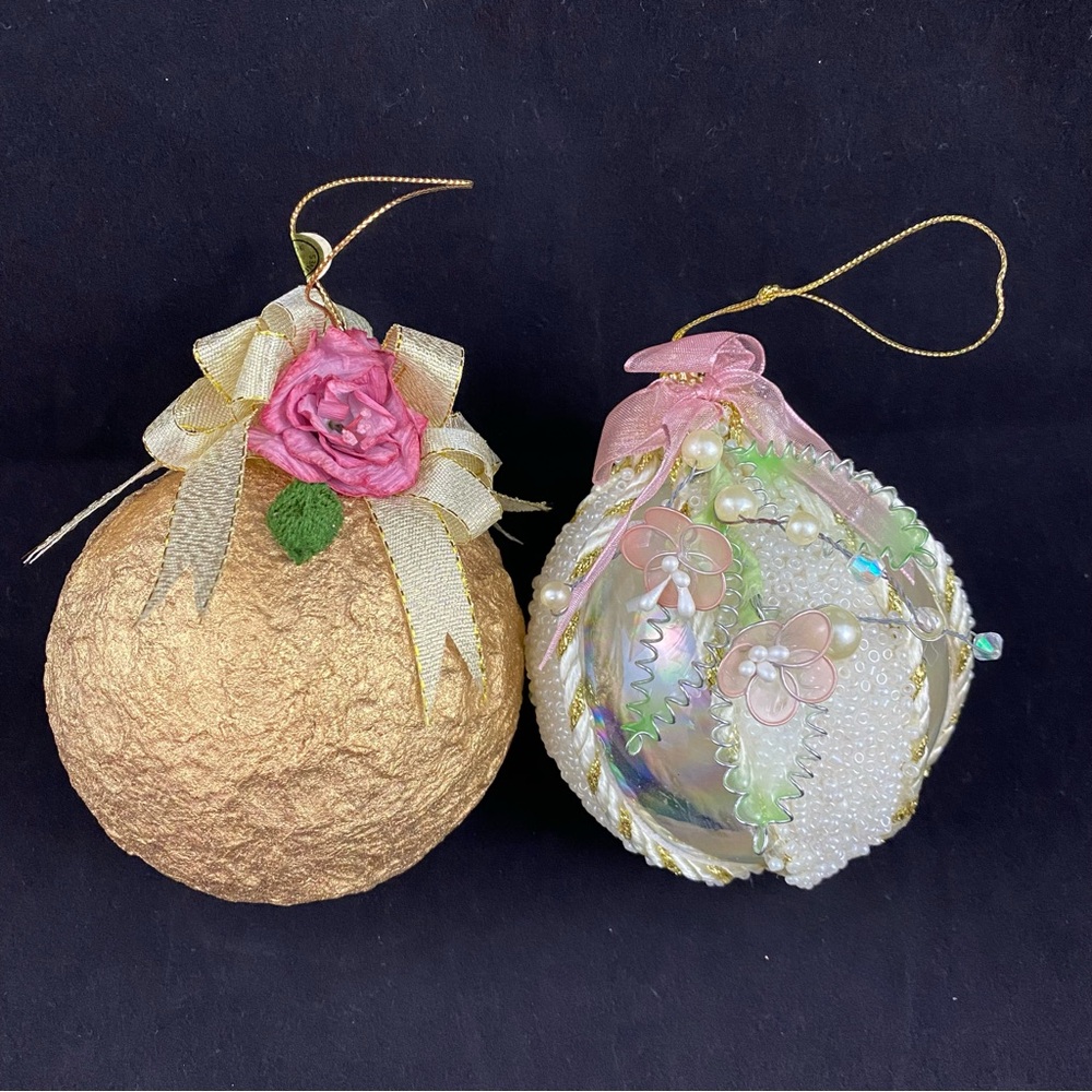 Victorian Chic 4" Ball Christmas Ornaments Floral Mixed Material Lot of 2